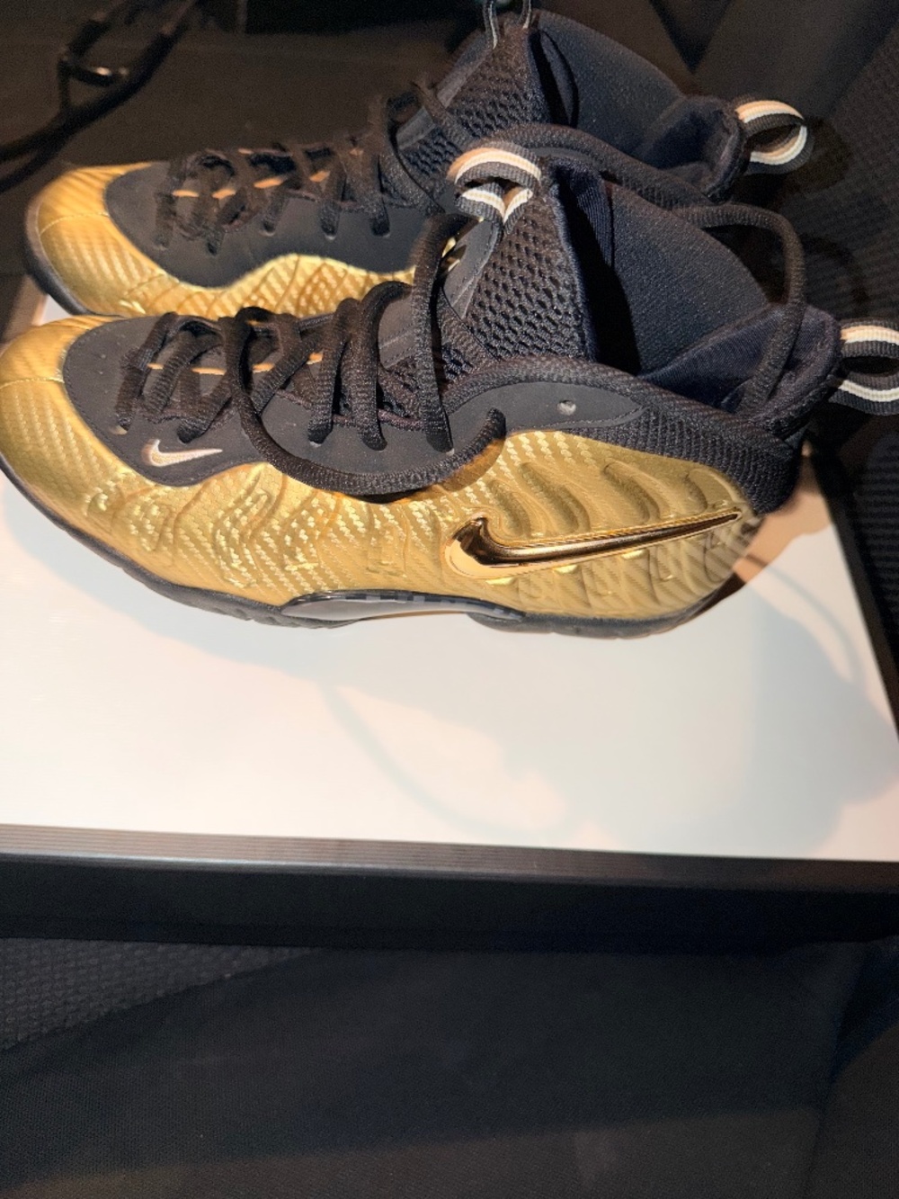 Nike Air Foamposite Pro Metallic Gold Black Carbon Fiber High Top Sneaker